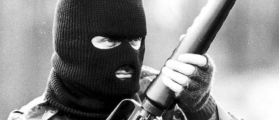 Dublin: Uncle Tommy and the Lads Attack Migrant Camp with Knives and Pipes, Destroy Tents